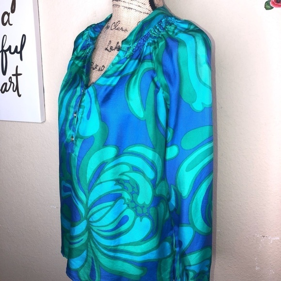Lilly Pulitzer Elsa Silk Blouse with Smocked Neckline, Blue & Turquoise Size S - Picture 8 of 8